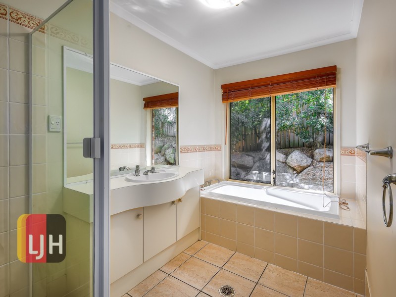 7 Harlow Place, Mcdowall QLD 4053