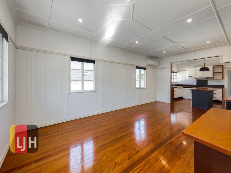 16 Willowie Street, Stafford QLD 4053