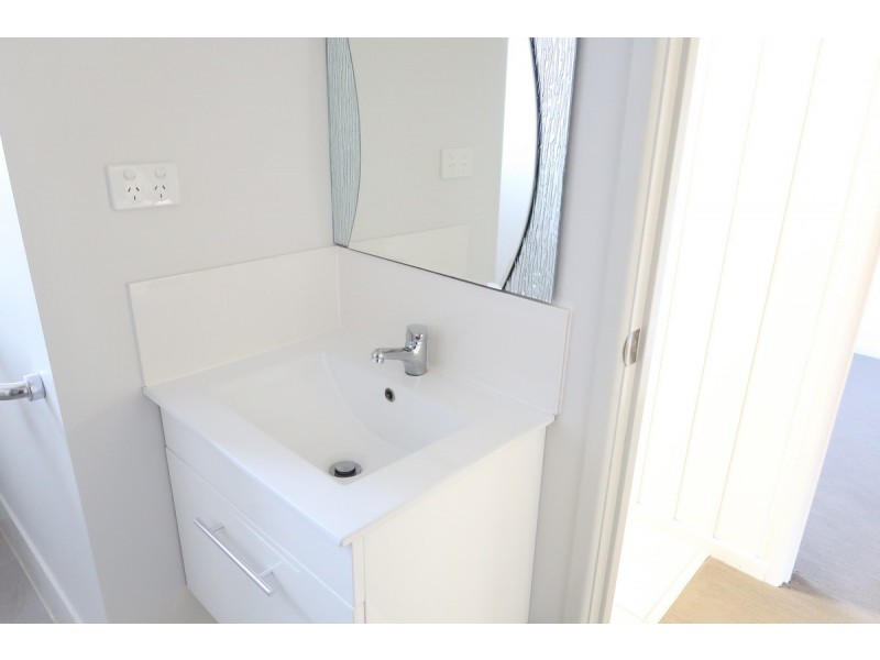 4/30 Grant Street, Redcliffe QLD 4020