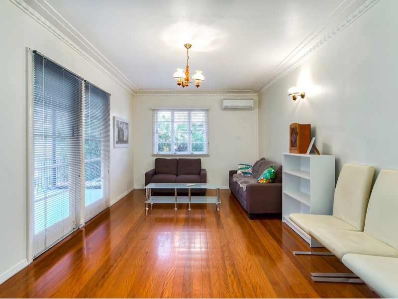 6 Harold Street, Stafford QLD 4053