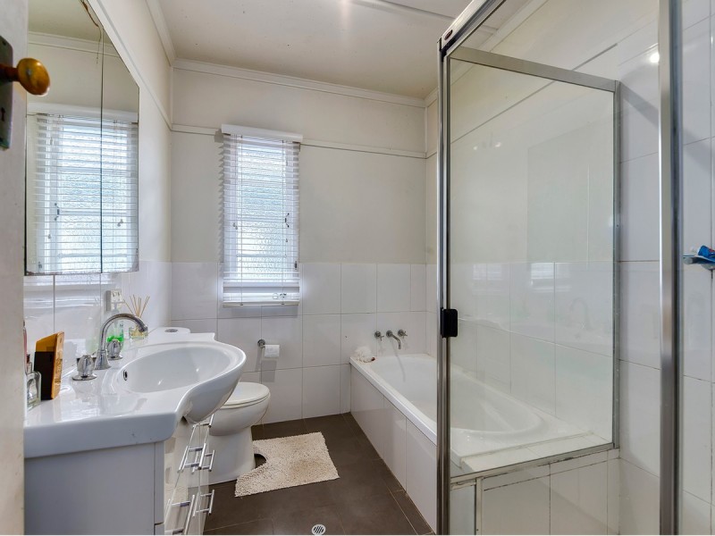 6 Harold Street, Stafford QLD 4053