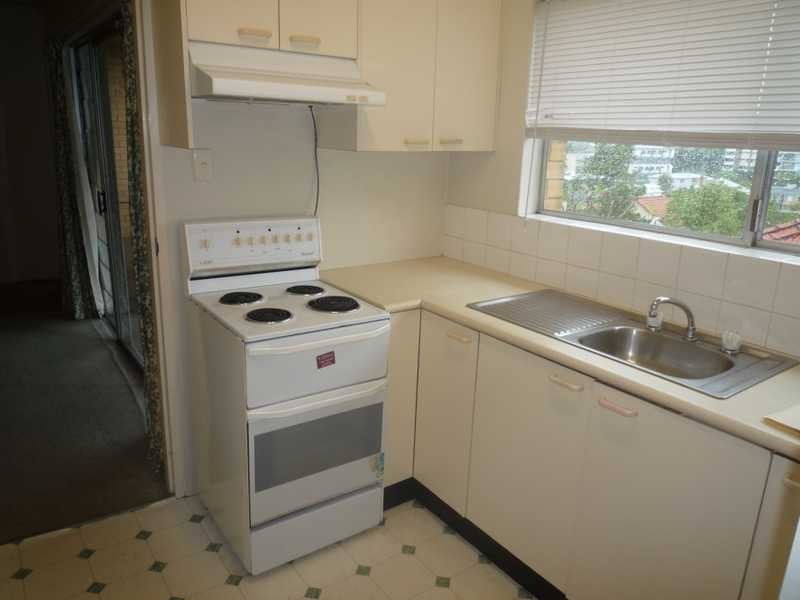 4/380 Milton Road, Toowong QLD 4066