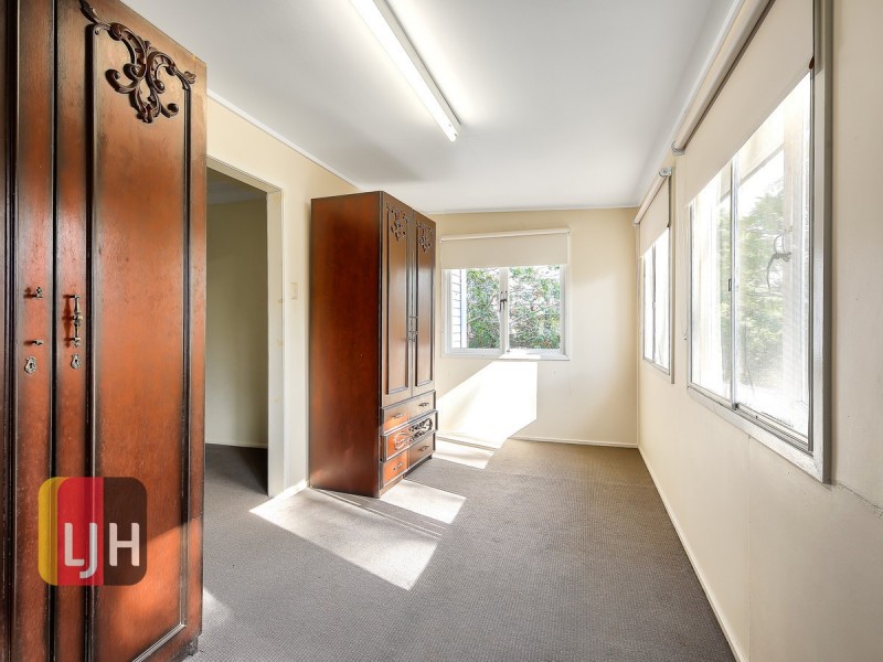 43 Basnett Street, Chermside West QLD 4032