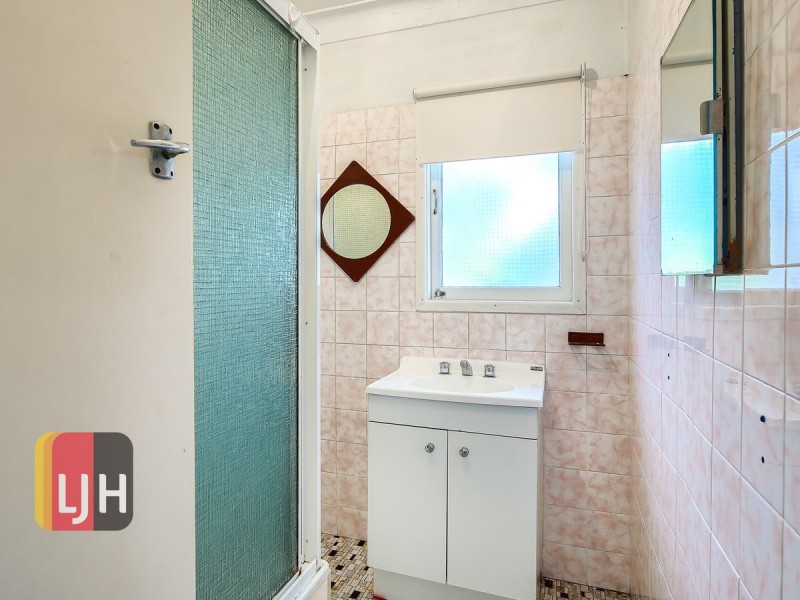 43 Basnett Street, Chermside West QLD 4032