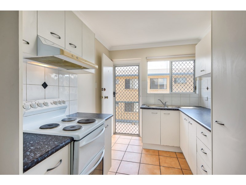 6/77 Farnell Street, Chermside QLD 4032