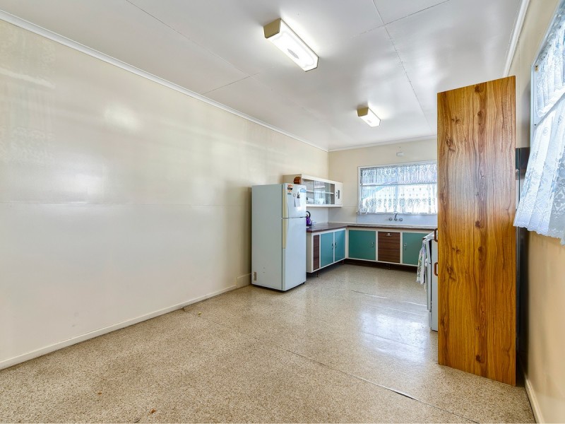 19 Sheehy Street, Stafford QLD 4053