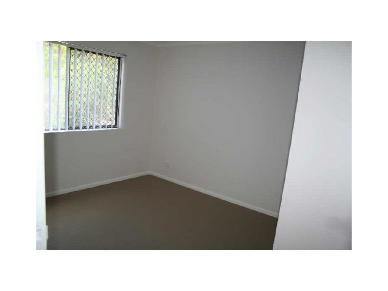 2/70 Hilltop Avenue, Chermside QLD 4032