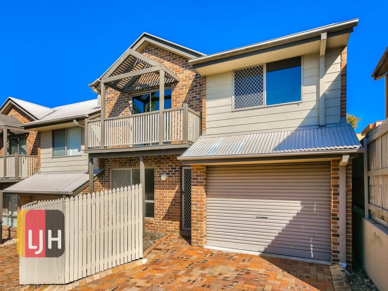 2/158 Butterfield Street, Herston QLD 4006