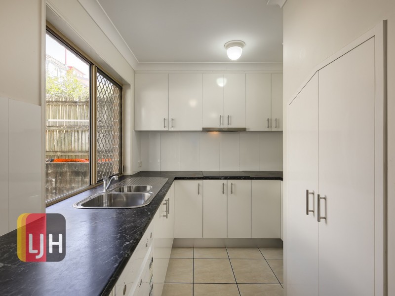 2/158 Butterfield Street, Herston QLD 4006
