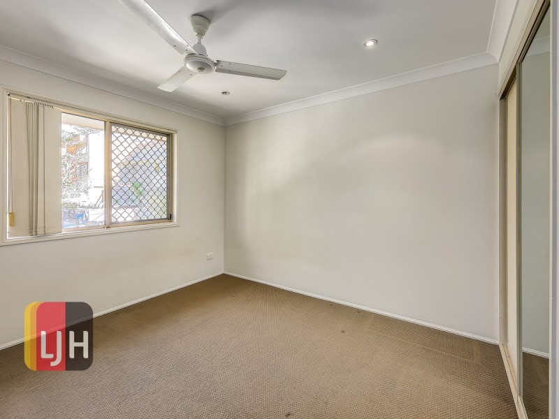 2/158 Butterfield Street, Herston QLD 4006