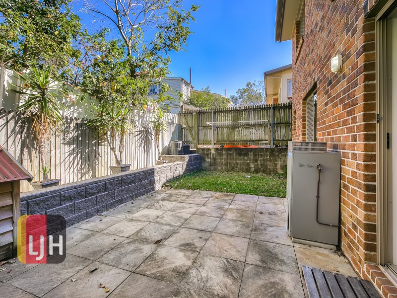 2/158 Butterfield Street, Herston QLD 4006