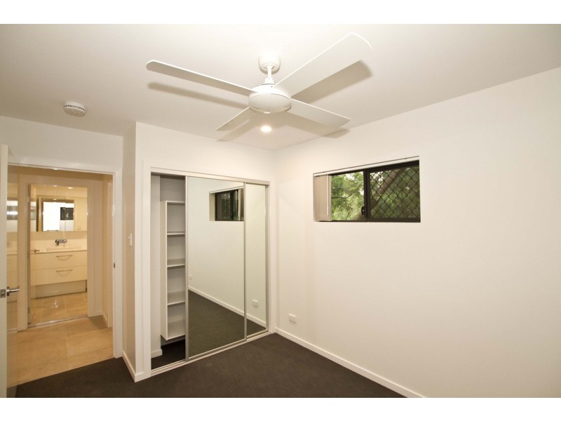 11/11 University Road, Mitchelton QLD 4053