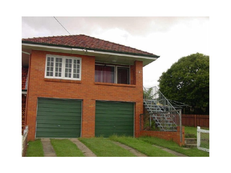 2/102 Haig Street, Gordon Park QLD 4031