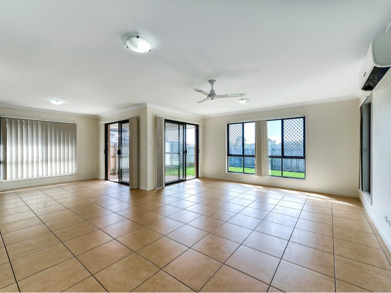 17a Diane Parade, Kallangur QLD 4503