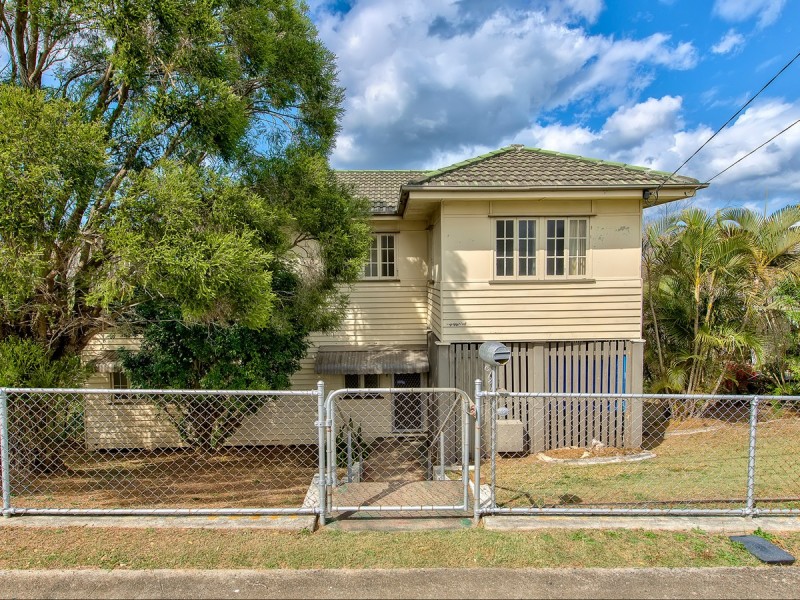 32 Winnam Street, Stafford QLD 4053