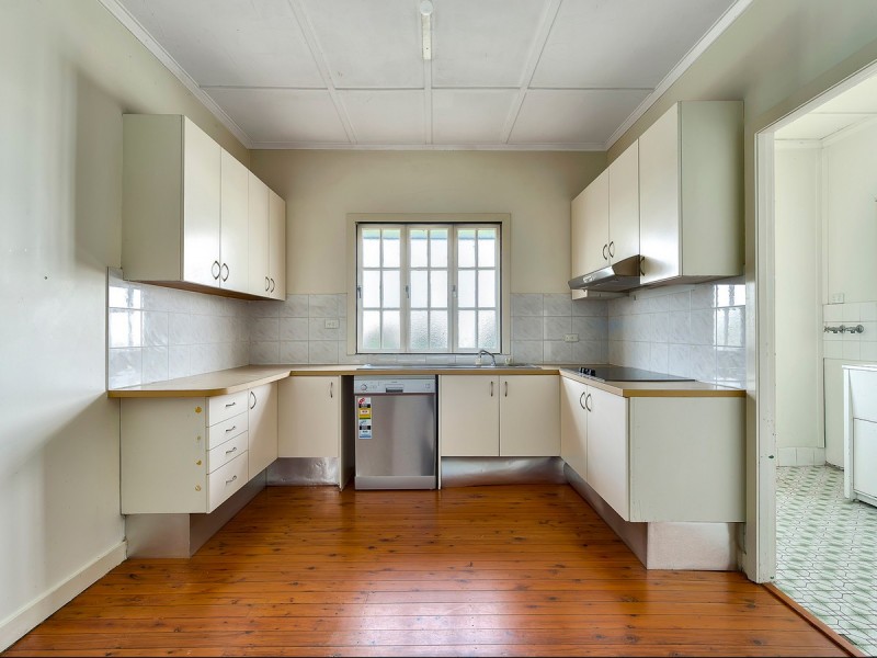 32 Winnam Street, Stafford QLD 4053