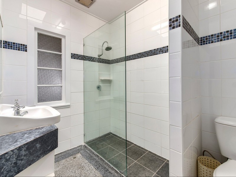 21 Dunedoo Street, Stafford QLD 4053