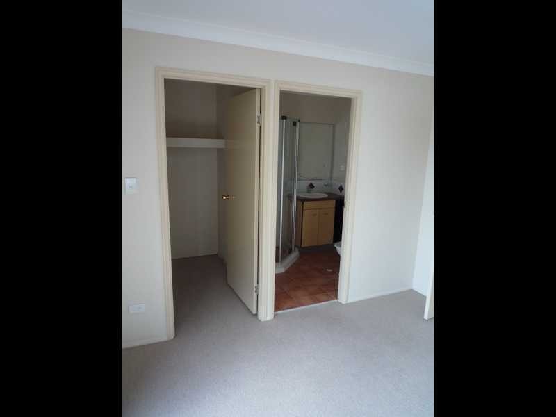 2/33 Alva Terrace, Gordon Park QLD 4031