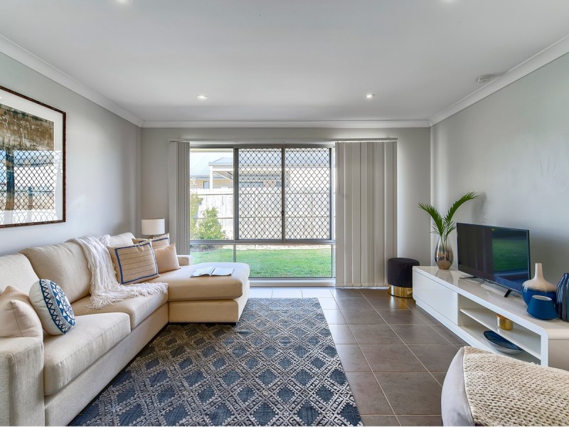 15 Pallas Parade, Warner QLD 4500