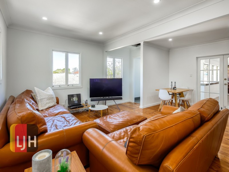 18 Wilgarning Street, Stafford Heights QLD 4053