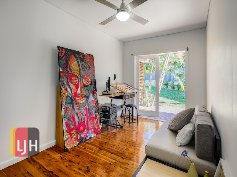 18 Wilgarning Street, Stafford Heights QLD 4053