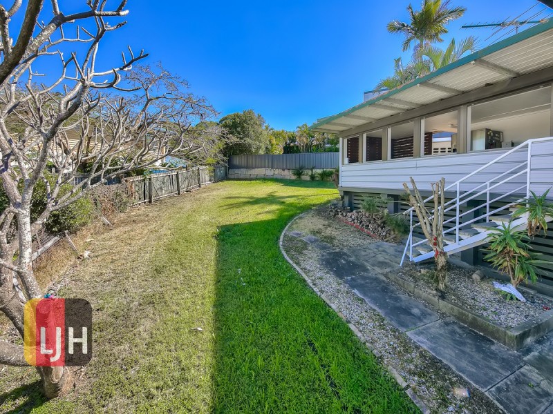 18 Wilgarning Street, Stafford Heights QLD 4053