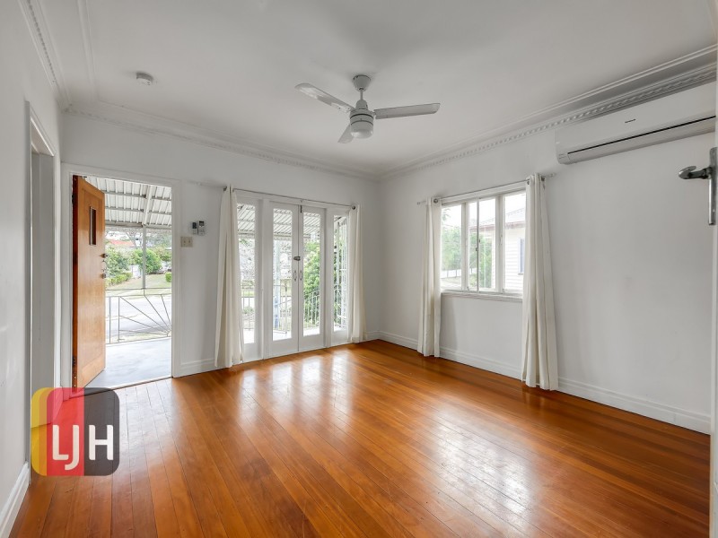 94 Gordon Parade, Everton Park QLD 4053