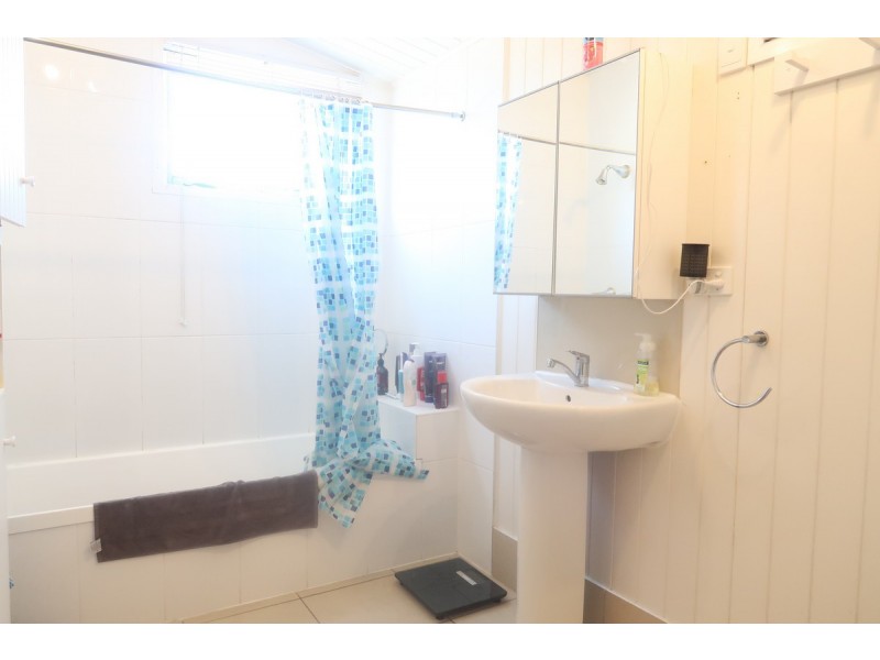 61 Drouyn Street, Deagon QLD 4017