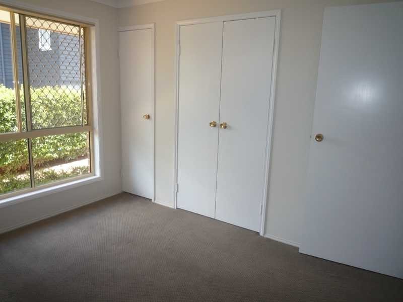 2/10 Rhodes Street, Stafford QLD 4053