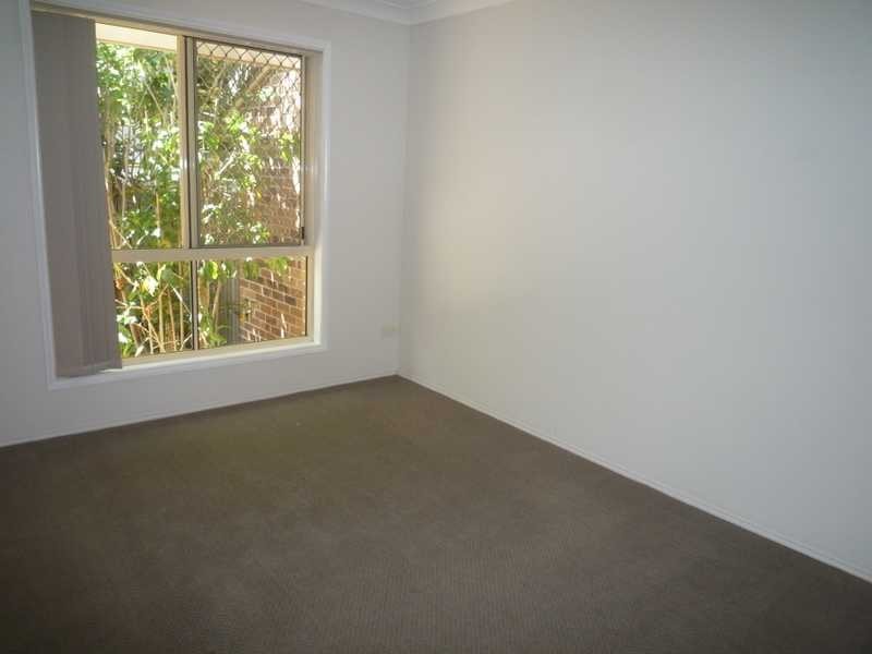 2/10 Rhodes Street, Stafford QLD 4053