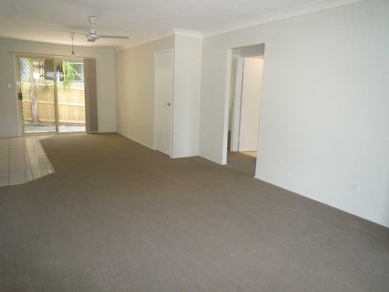 2/10 Rhodes Street, Stafford QLD 4053