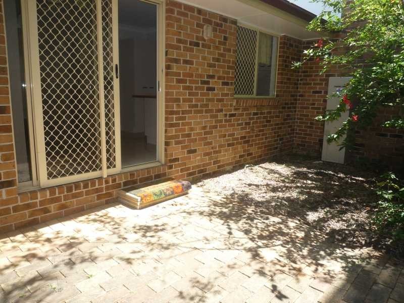 2/10 Rhodes Street, Stafford QLD 4053