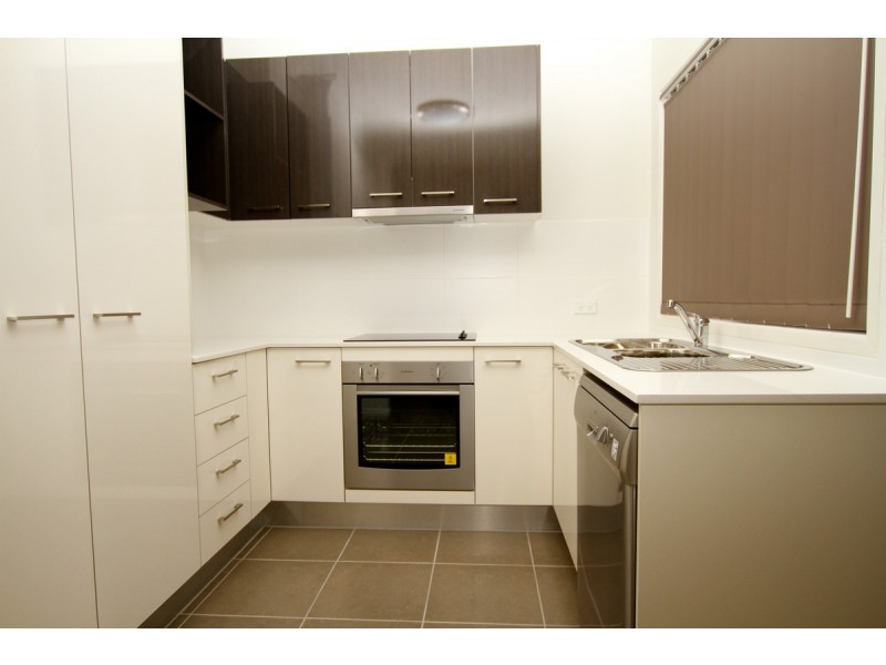 2/25 Church Road, Zillmere QLD 4034