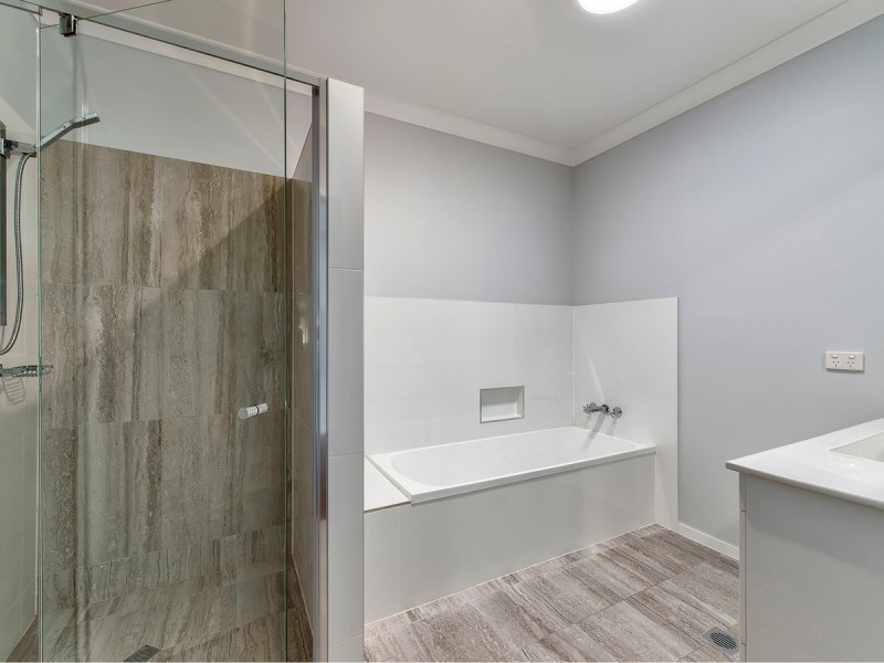 26 Sheehy Street, Stafford QLD 4053