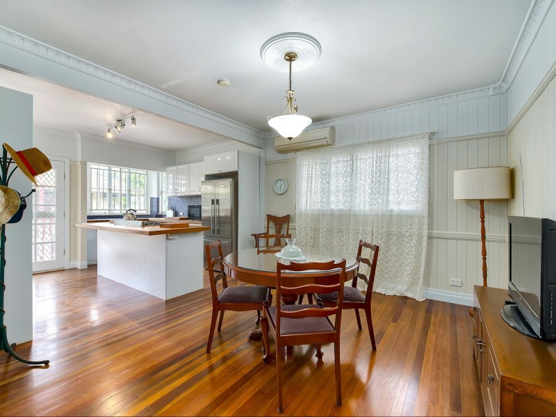 21 Dunedoo Street, Stafford QLD 4053