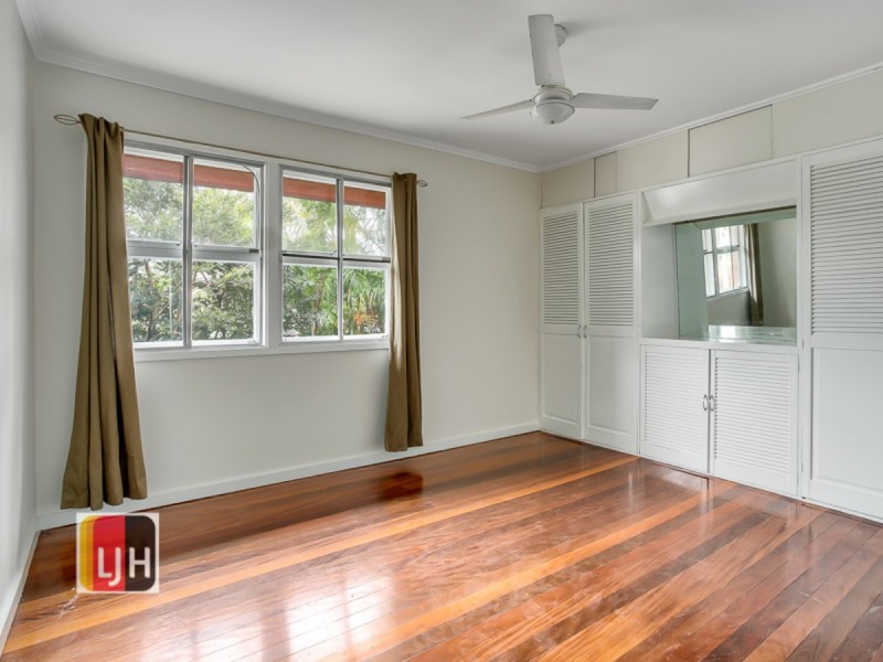 89 Farrant Street, Stafford Heights QLD 4053