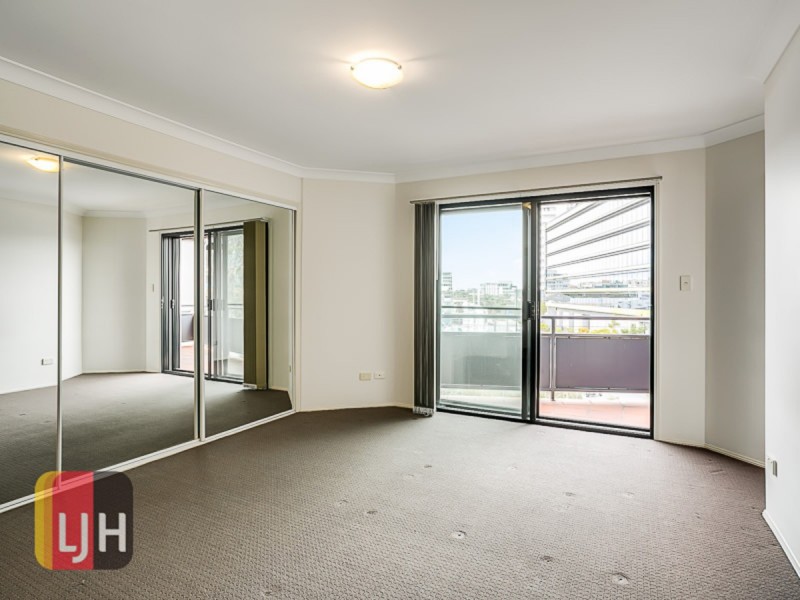 17/4 Cowlishaw Street, Bowen Hills QLD 4006