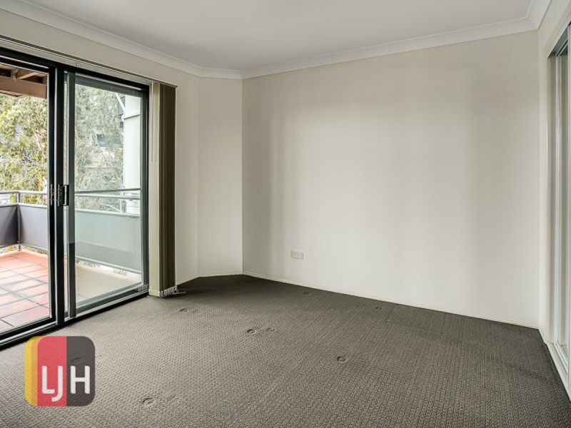 17/4 Cowlishaw Street, Bowen Hills QLD 4006