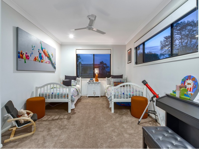 23 Twelfth Avenue, Kedron QLD 4031