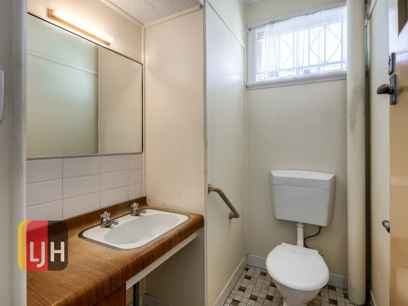 No 5 Kankool Street, Stafford QLD 4053