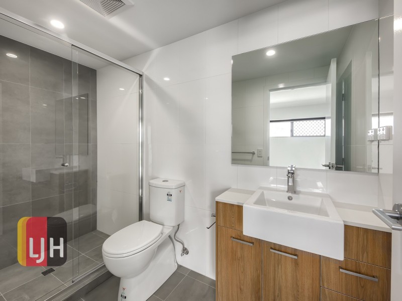 Units/32 London Street, Nundah QLD 4012