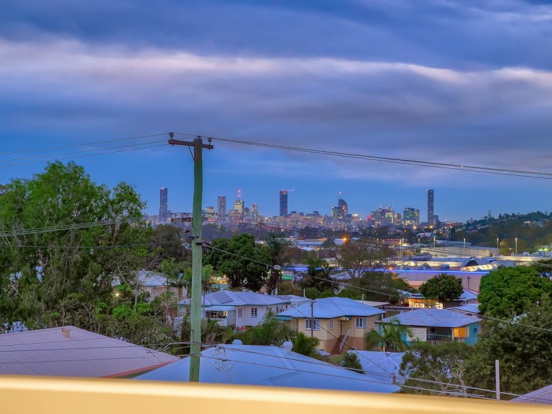 73 Pateena Street, Stafford QLD 4053