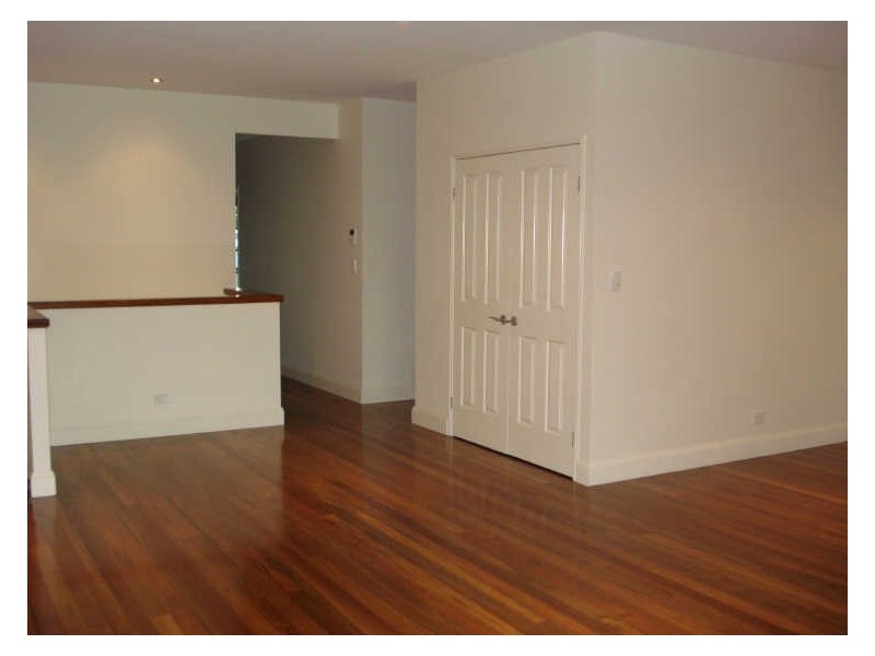 10 Eleventh Avenue, Kedron QLD 4031