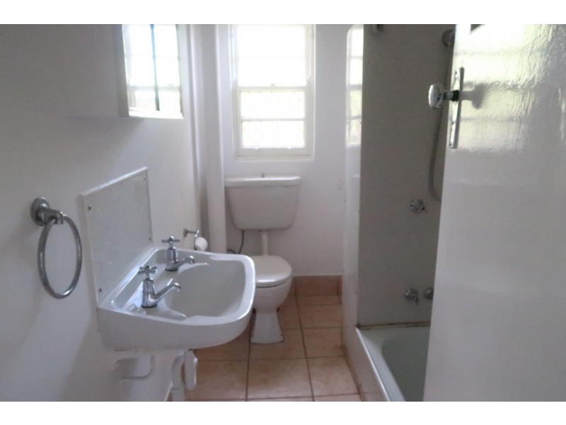 4 Valdora Lane, Stafford QLD 4053