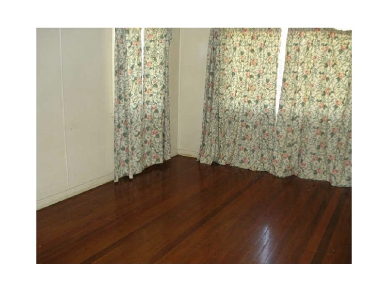 27 Nevitt Street, Stafford QLD 4053