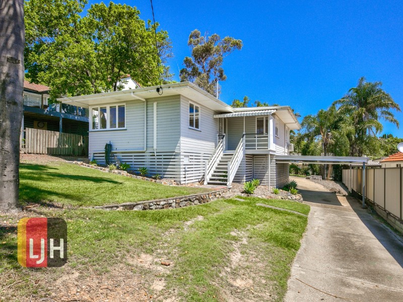 318 Kitchener Road, Stafford Heights QLD 4053