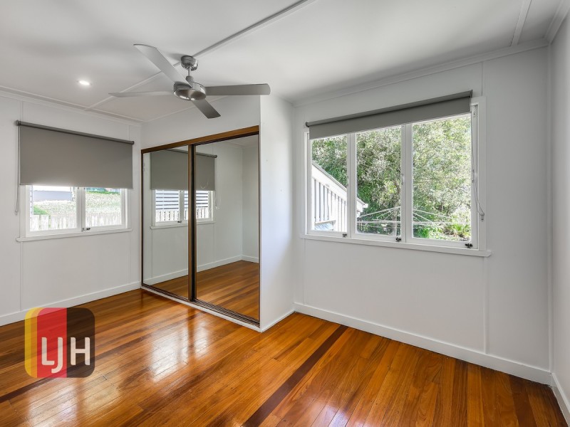 318 Kitchener Road, Stafford Heights QLD 4053