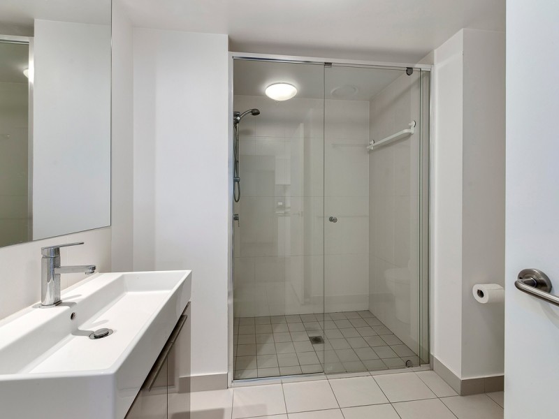 30601/2 Harbour Road, Hamilton QLD 4007