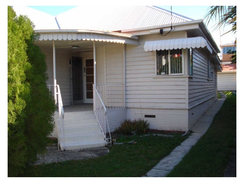 19 Thomas Street, Chermside QLD 4032