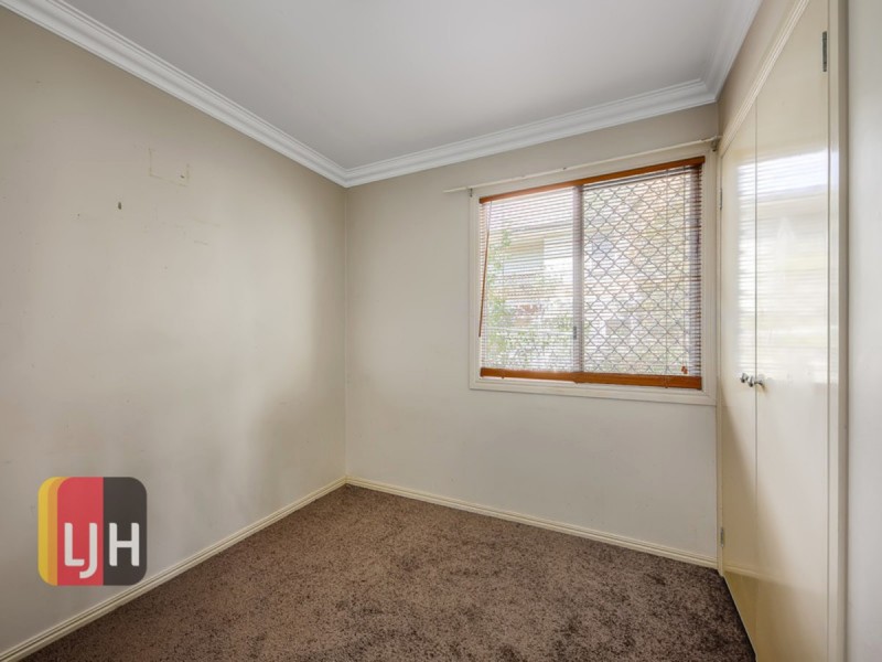 3 Tara Street, Stafford Heights QLD 4053